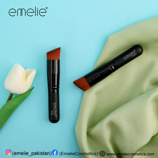 Emelie Angled Flat Foundation Powder Brush