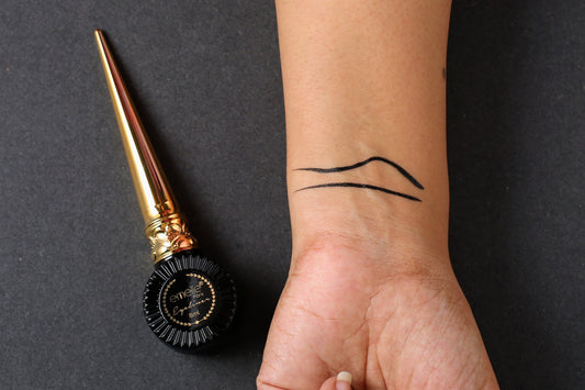 Emelie Color Stay Eye Liner
