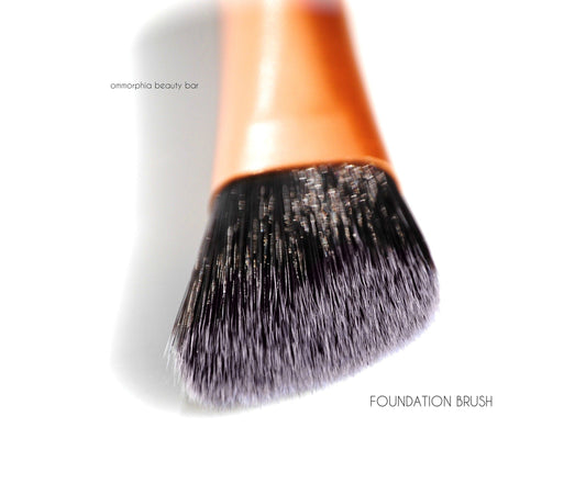 Real Techniques Foundation Brush