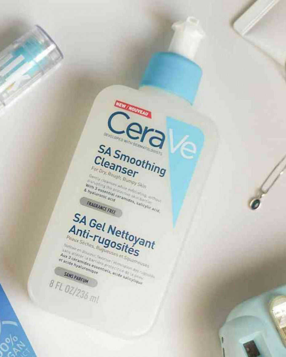 CeraVe Sa Smoothing Cleanser 236ml